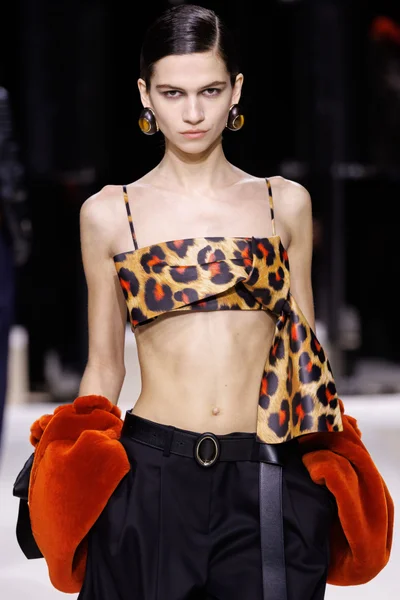 Look 74